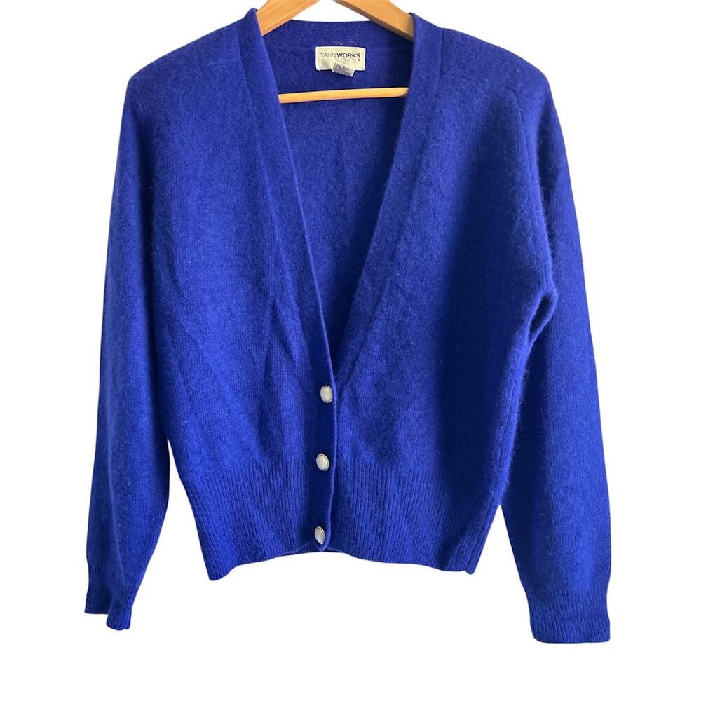 Vintage Yarn‎ Works Size Large Lambswool Angora Blend Blue V Neck Cardigan